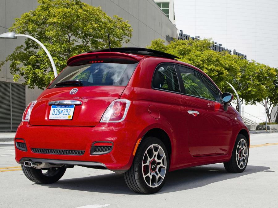  Fiat 500 Sport 2011 года  (US) (фото 16 из 20)